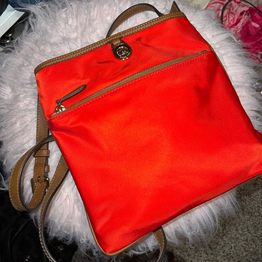 Michael Kors Kempton Crossbody Bag